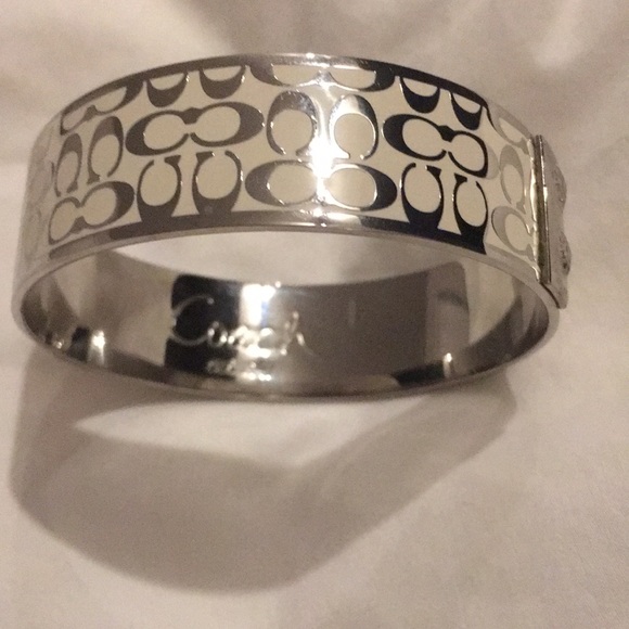Coach bangle bracelet - Picture 4 of 4